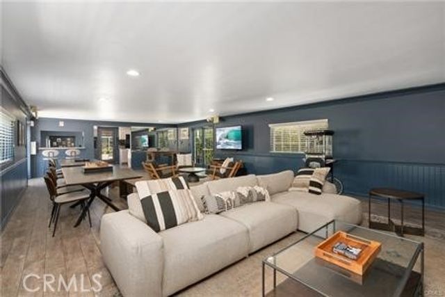 8250 Lankershim Boulevard ELM 3, North Hollywood, CA 91605