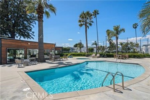 8250 Lankershim Boulevard ELM 3, North Hollywood, CA 91605