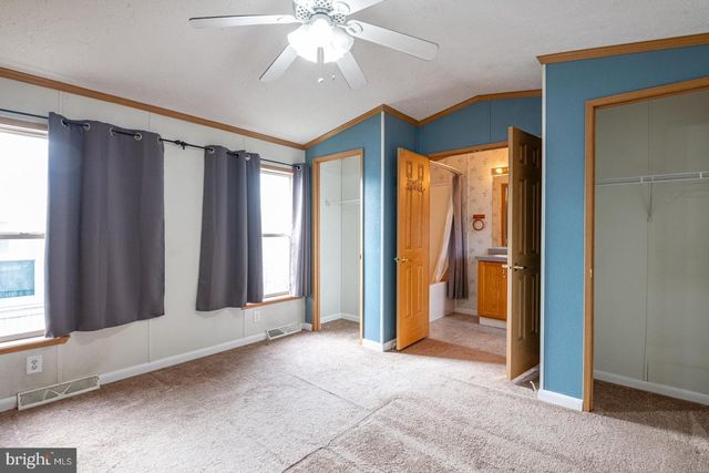 1033 BARBERRY AVE, Reading, PA 19605