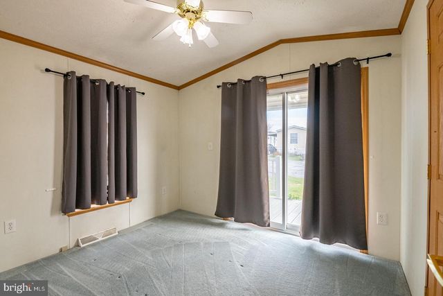 1033 BARBERRY AVE, Reading, PA 19605