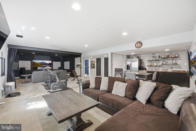 576 JERSEY BRONZE WAY, Pasadena, MD 21122
