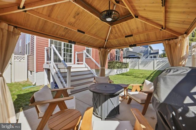 576 JERSEY BRONZE WAY, Pasadena, MD 21122