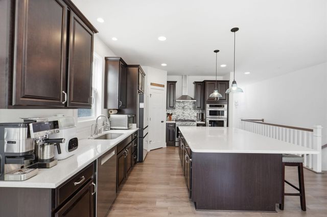 576 JERSEY BRONZE WAY, Pasadena, MD 21122