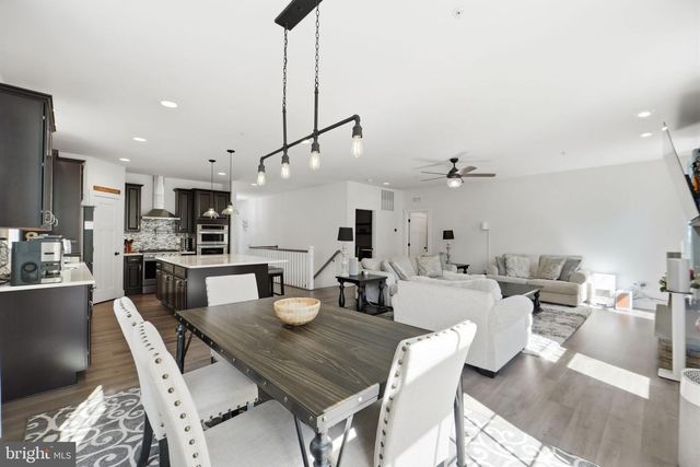 576 JERSEY BRONZE WAY, Pasadena, MD 21122