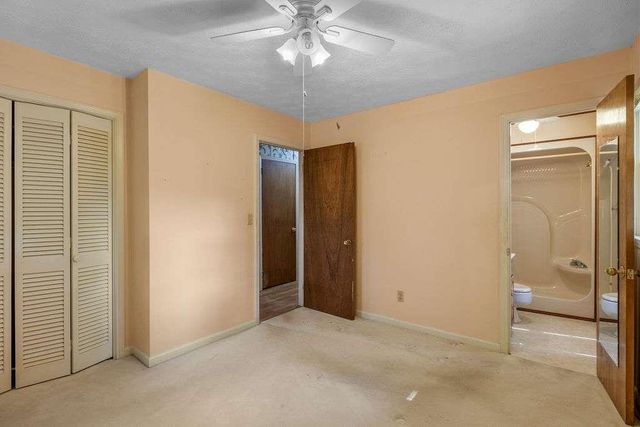 8 Montre Circle, Silver Creek, GA 30173