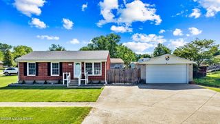 10211 Caven Ave, Louisville, KY 40229