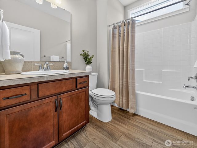 3373 Fisk Avenue, Enumclaw, WA 98022