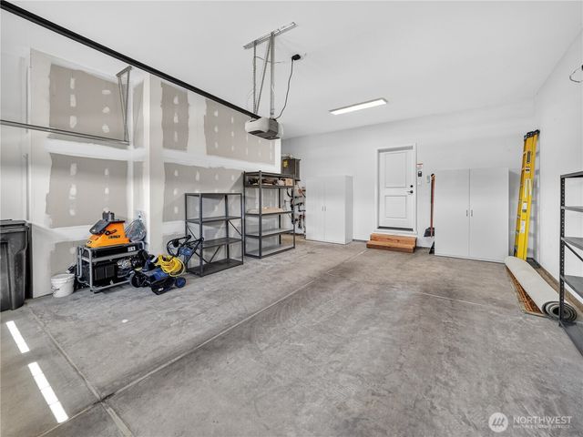 3373 Fisk Avenue, Enumclaw, WA 98022