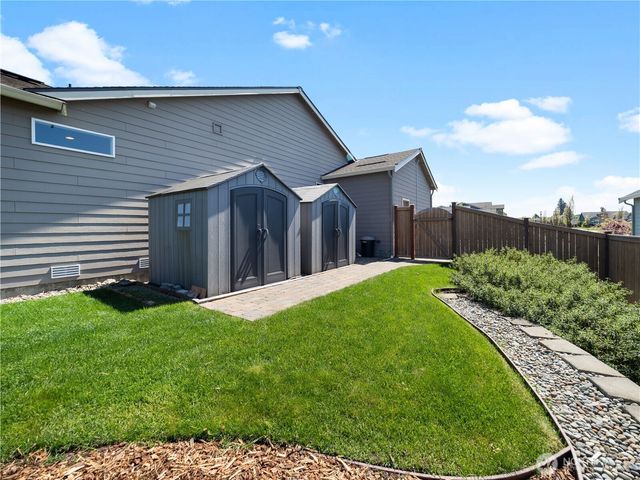 3373 Fisk Avenue, Enumclaw, WA 98022