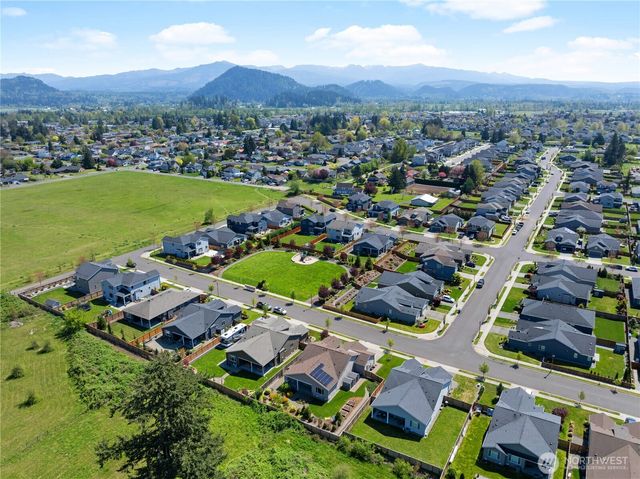 3373 Fisk Avenue, Enumclaw, WA 98022
