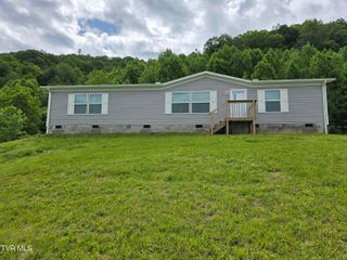 3216 Unicoi Drive, Unicoi, TN 37692