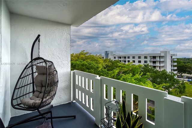 919 Hillcrest 607, Hollywood, FL 33021