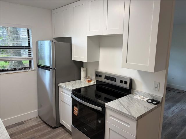 10350 SW 220th St 144, Cutler Bay, FL 33190