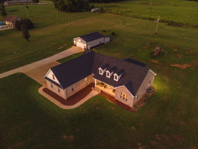 2829 Anes Station Rd, Lewisburg, TN 37091