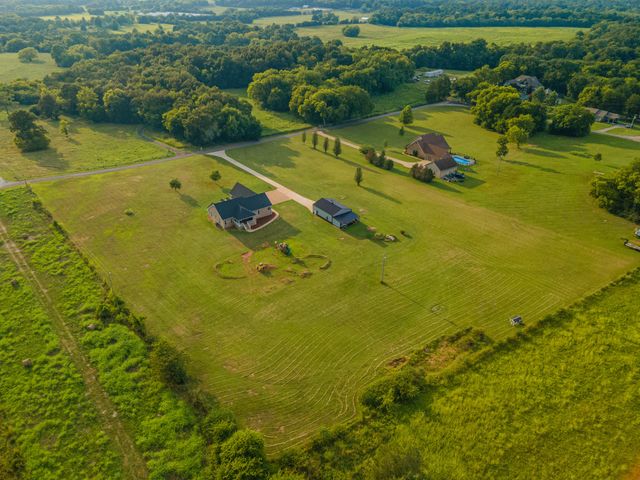 2829 Anes Station Rd, Lewisburg, TN 37091