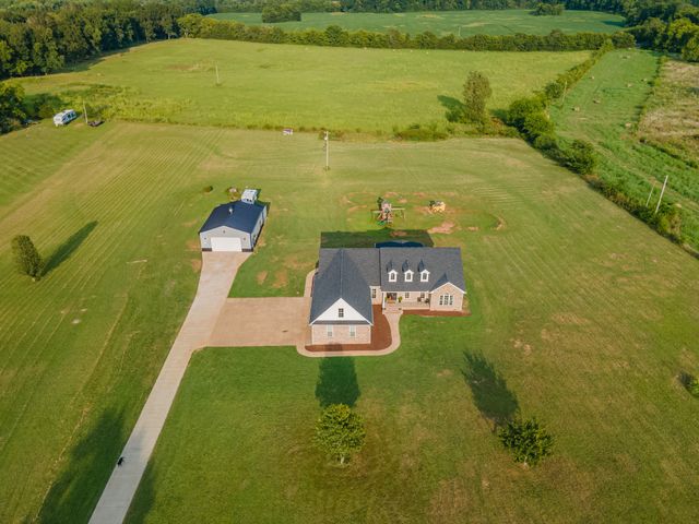 2829 Anes Station Rd, Lewisburg, TN 37091