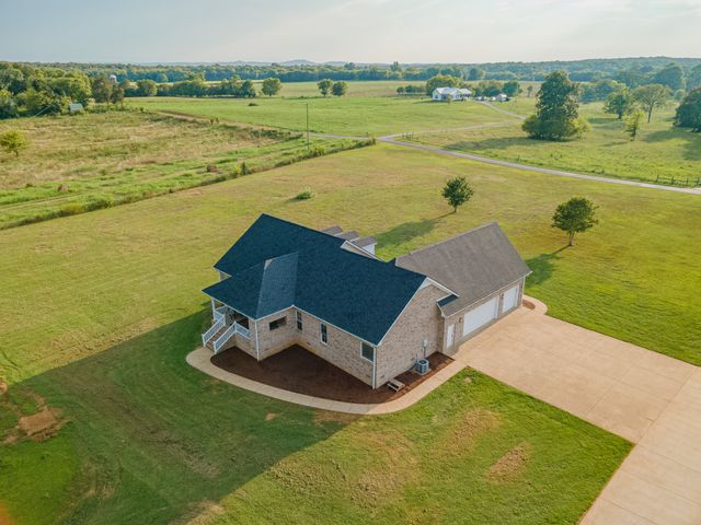 2829 Anes Station Rd, Lewisburg, TN 37091
