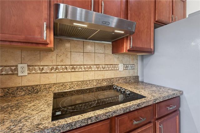 3973 Grand Isle DR, Chesapeake, VA 23323