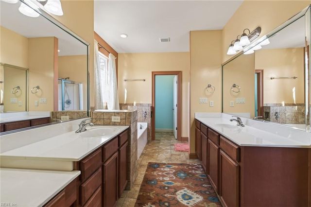 3973 Grand Isle DR, Chesapeake, VA 23323