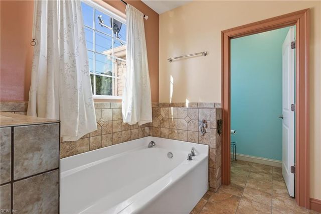 3973 Grand Isle DR, Chesapeake, VA 23323