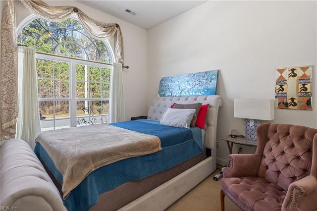 3973 Grand Isle DR, Chesapeake, VA 23323