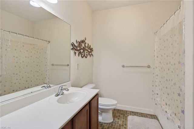 3973 Grand Isle DR, Chesapeake, VA 23323