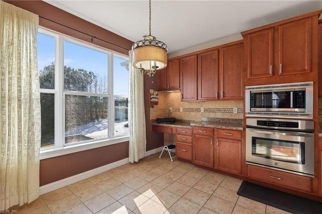 3973 Grand Isle DR, Chesapeake, VA 23323