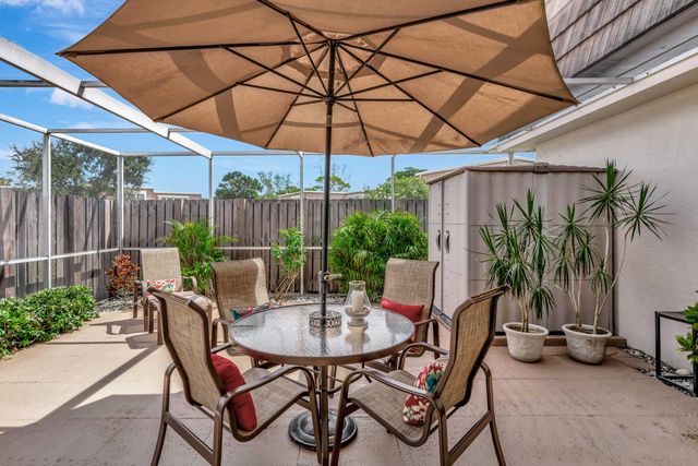 11571 Winchester Drive 27 D, Palm Beach Gardens, FL 33410