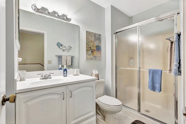 11571 Winchester Drive 27 D, Palm Beach Gardens, FL 33410