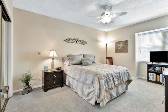 11571 Winchester Drive 27 D, Palm Beach Gardens, FL 33410