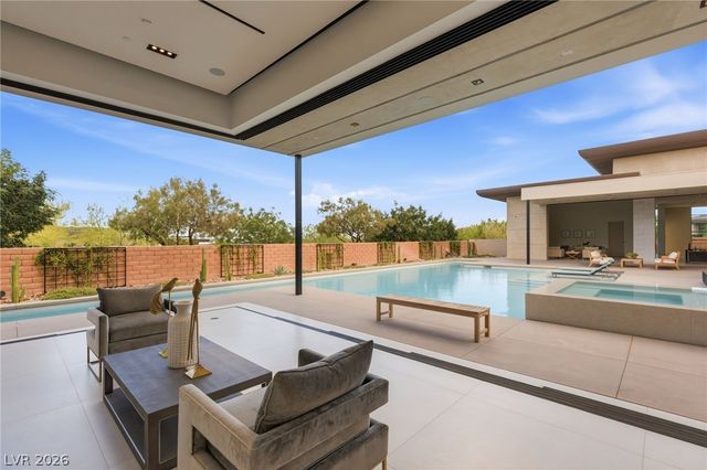 63 Midnight Sky Drive, Las Vegas, NV 89135
