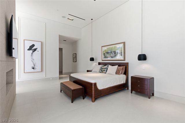 63 Midnight Sky Drive, Las Vegas, NV 89135