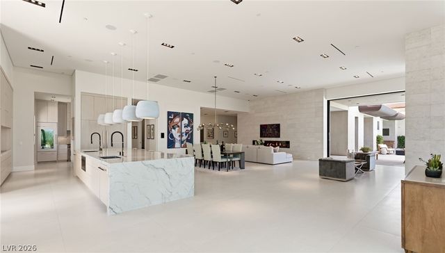 63 Midnight Sky Drive, Las Vegas, NV 89135