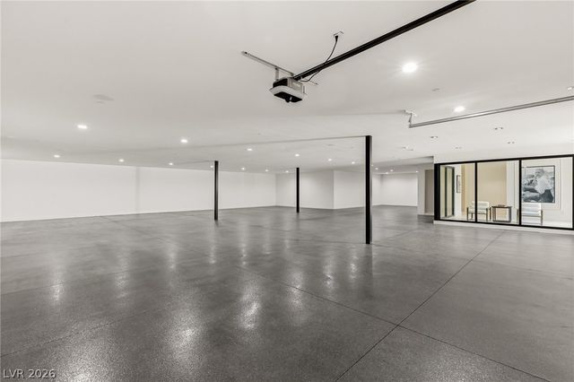 63 Midnight Sky Drive, Las Vegas, NV 89135