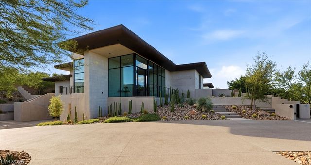63 Midnight Sky Drive, Las Vegas, NV 89135
