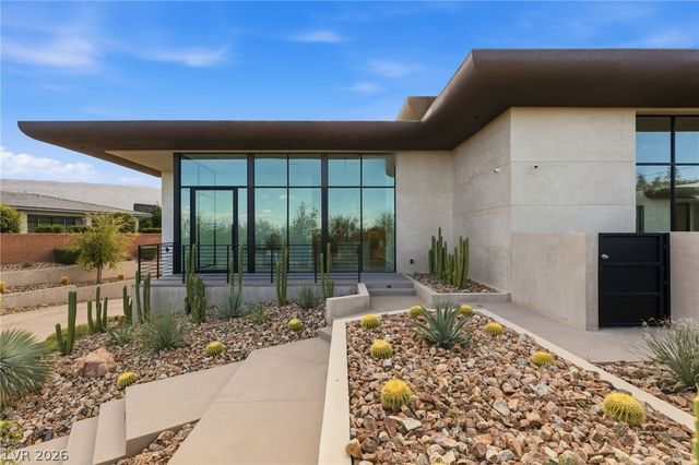 63 Midnight Sky Drive, Las Vegas, NV 89135