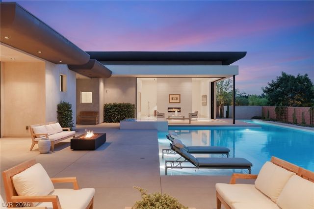 63 Midnight Sky Drive, Las Vegas, NV 89135