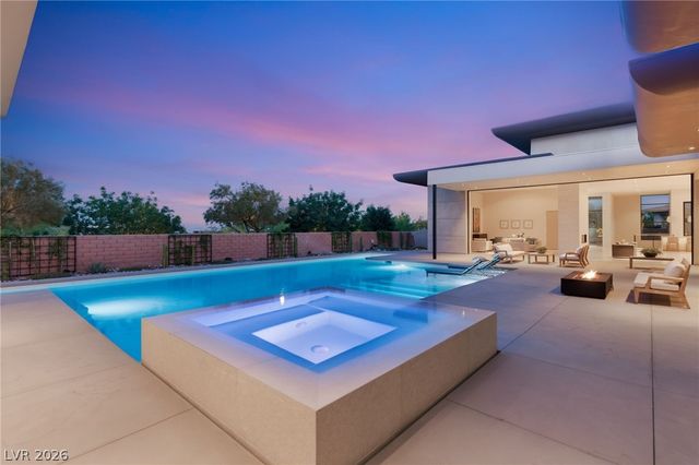 63 Midnight Sky Drive, Las Vegas, NV 89135