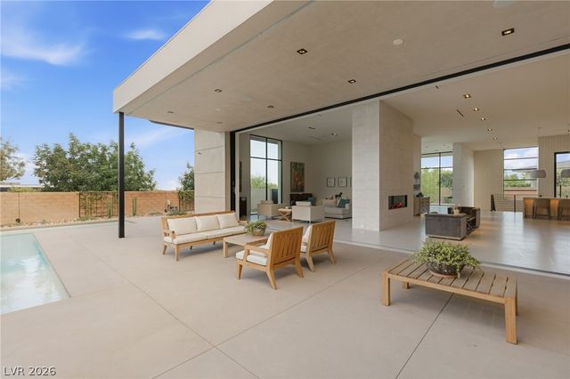 63 Midnight Sky Drive, Las Vegas, NV 89135