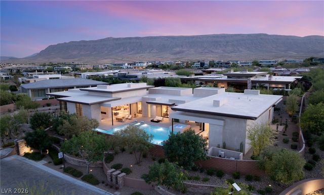 63 Midnight Sky Drive, Las Vegas, NV 89135