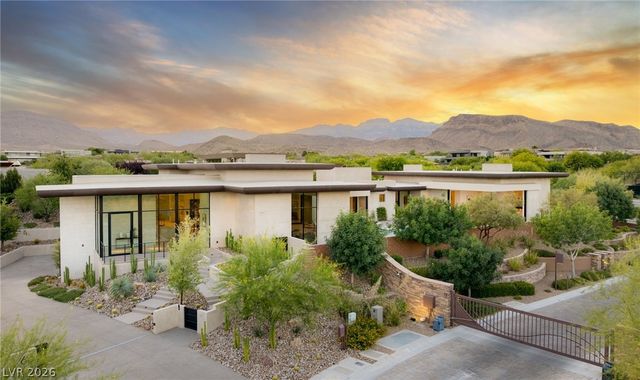 63 Midnight Sky Drive, Las Vegas, NV 89135