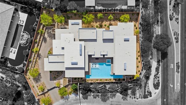 63 Midnight Sky Drive, Las Vegas, NV 89135