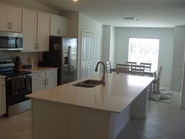 17540 OPAL SAND DRIVE 204, Venice, FL 34293