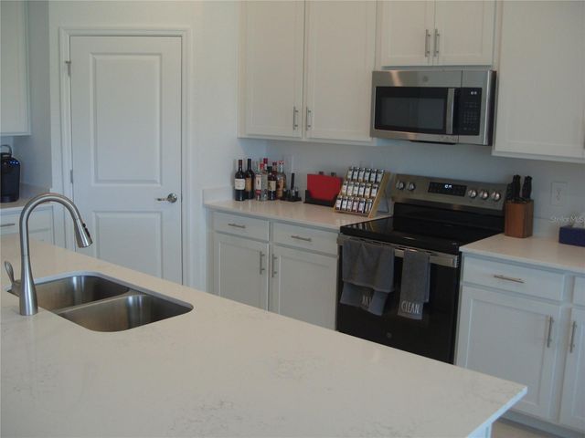 17540 OPAL SAND DRIVE 204, Venice, FL 34293