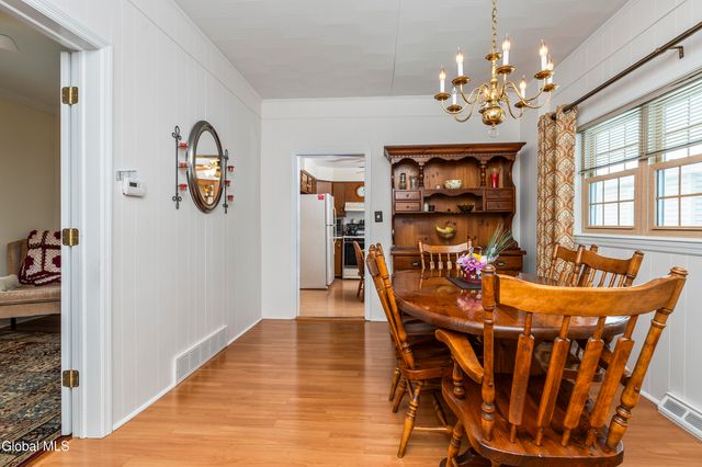 22 Heatherington Street, Scotia, NY 12302