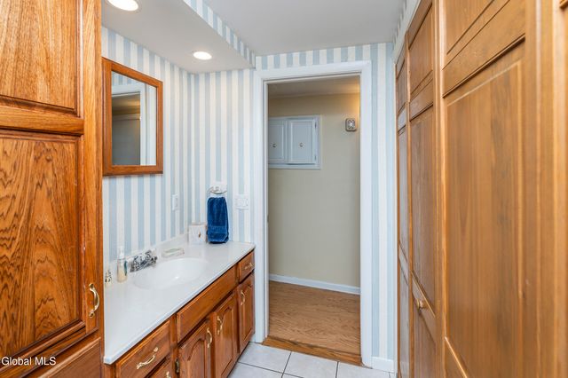 22 Heatherington Street, Scotia, NY 12302