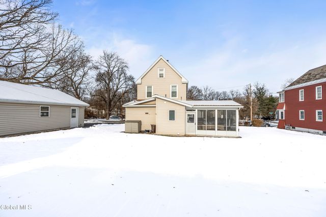 22 Heatherington Street, Scotia, NY 12302