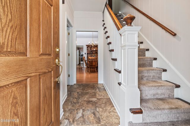 22 Heatherington Street, Scotia, NY 12302