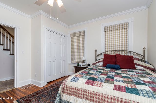 22 Heatherington Street, Scotia, NY 12302