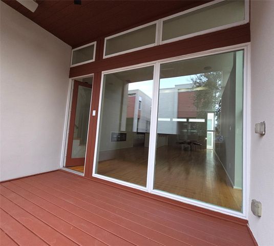 1107 W 17th Street, Houston, TX 77008